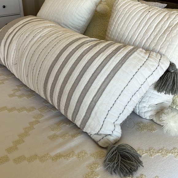 Hearth & Hand | Oversized Lumbar Pillow - Picture 3 of 7